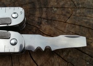 multitool werkzeug swisstool swiss